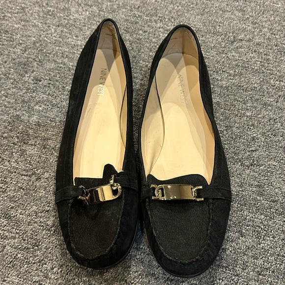 Size 9 NineWest black flats - Picture 1 of 5